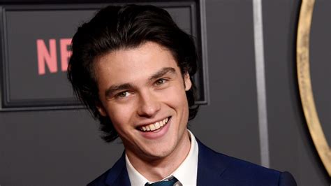 acteur de marcus dans ginny et georgia|Ginny et Georgia : 4 choses à savoir sur Felix Mallard (Marcus)